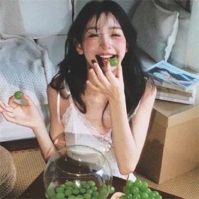 莺燕双飞